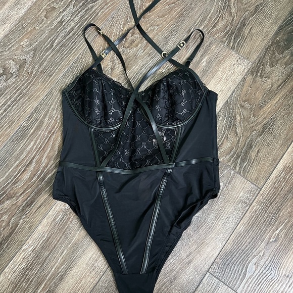 Victoria's Secret Black Strappy Lace Bodysuit - Picture 5 of 14